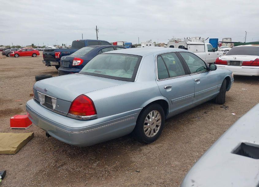 Photo 4 of 2003 Ford Crown VICTORIA LX (VIN 2FAFP74W63X172154)