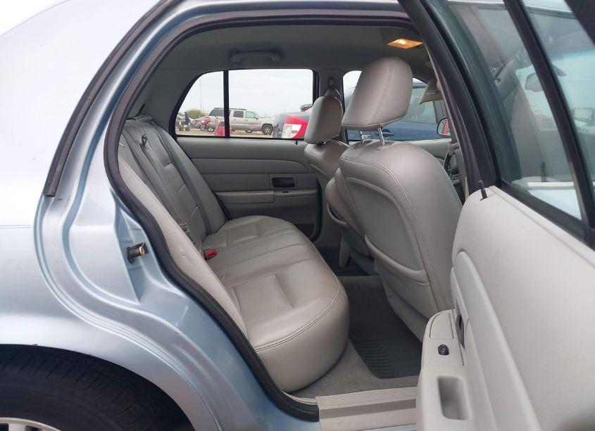 Photo 8 of 2003 Ford Crown VICTORIA LX (VIN 2FAFP74W63X172154)