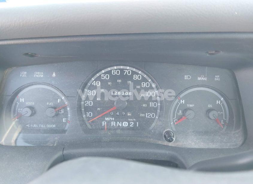 Photo 7 of 2003 Ford Crown VICTORIA LX (VIN 2FAFP74W63X183638)