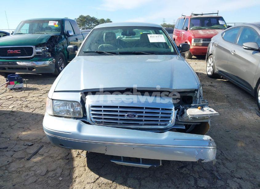 Photo 12 of 2005 Ford Crown VICTORIA LX/LX SPORT (VIN 2FAFP74W65X135964)