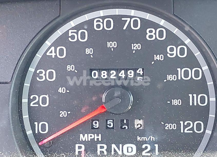 Photo 15 of 2005 Ford Crown VICTORIA LX/LX SPORT (VIN 2FAFP74W65X135964)