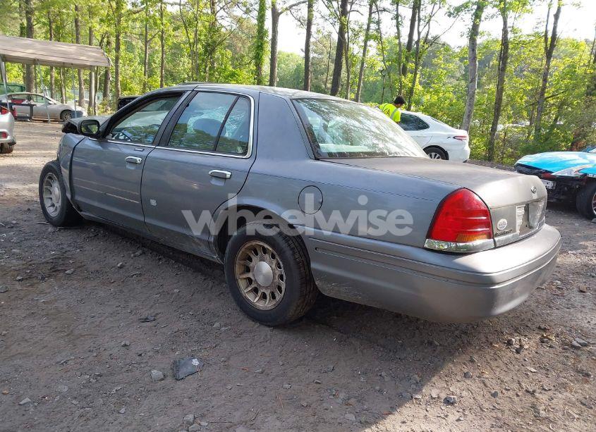 Photo 3 of 1999 Ford Crown VICTORIA LX (VIN 2FAFP74W7XX117573)