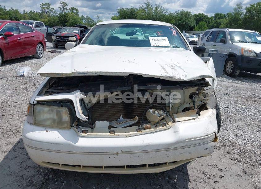 Photo 6 of 2001 Ford Crown VICTORIA LX (VIN 2FAFP74W81X102216)