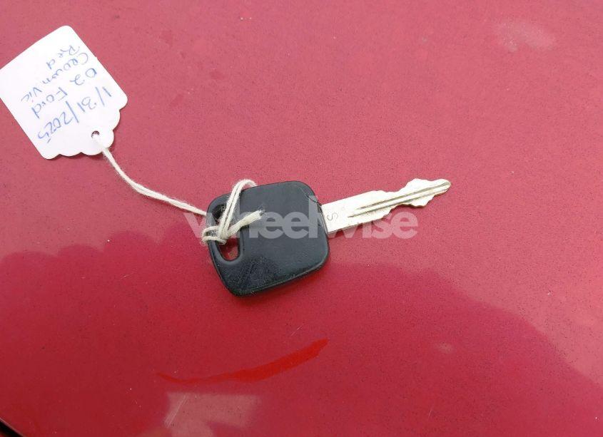 Photo 11 of 2002 Ford Crown VICTORIA LX (VIN 2FAFP74W82X148324)