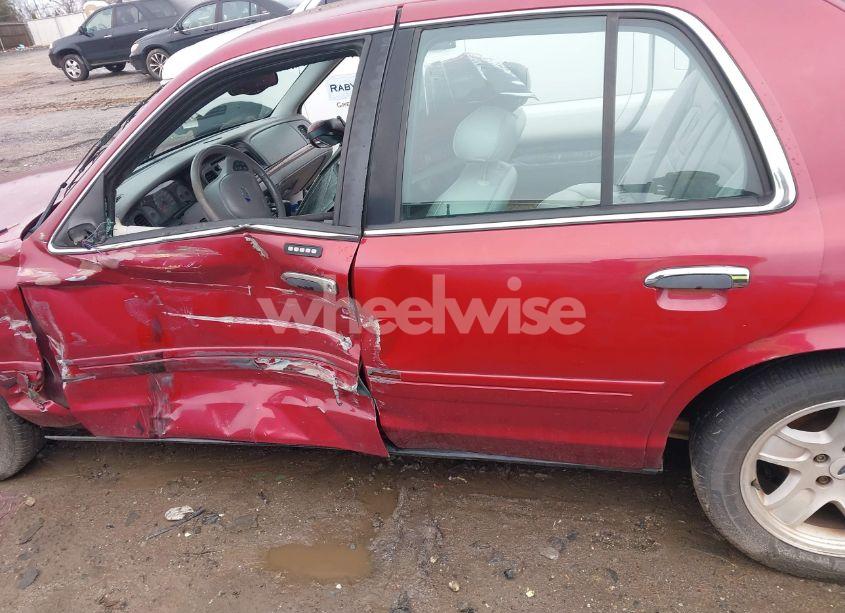 Photo 14 of 2002 Ford Crown VICTORIA LX (VIN 2FAFP74W82X148324)