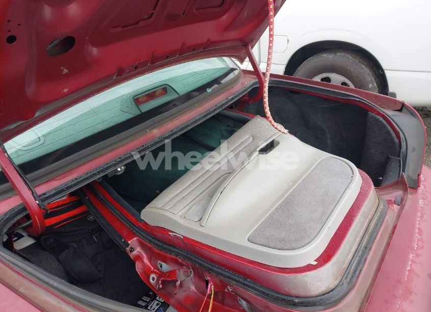 Photo 15 of 2002 Ford Crown VICTORIA LX (VIN 2FAFP74W82X148324)