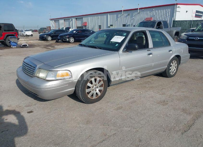 Photo 2 of 2006 Ford Crown VICTORIA LX/LX SPORT (VIN 2FAFP74W86X107486)
