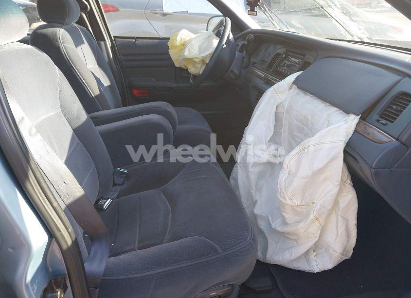 Photo 5 of 2000 Ford Crown VICTORIA LX (VIN 2FAFP74W8YX167061)