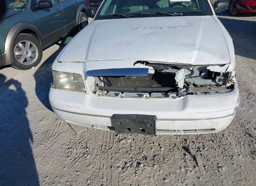 Photo 6 of 2005 Ford Crown VICTORIA LX/LX SPORT (VIN 2FAFP74W95X135988)