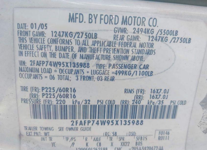 Photo 9 of 2005 Ford Crown VICTORIA LX/LX SPORT (VIN 2FAFP74W95X135988)