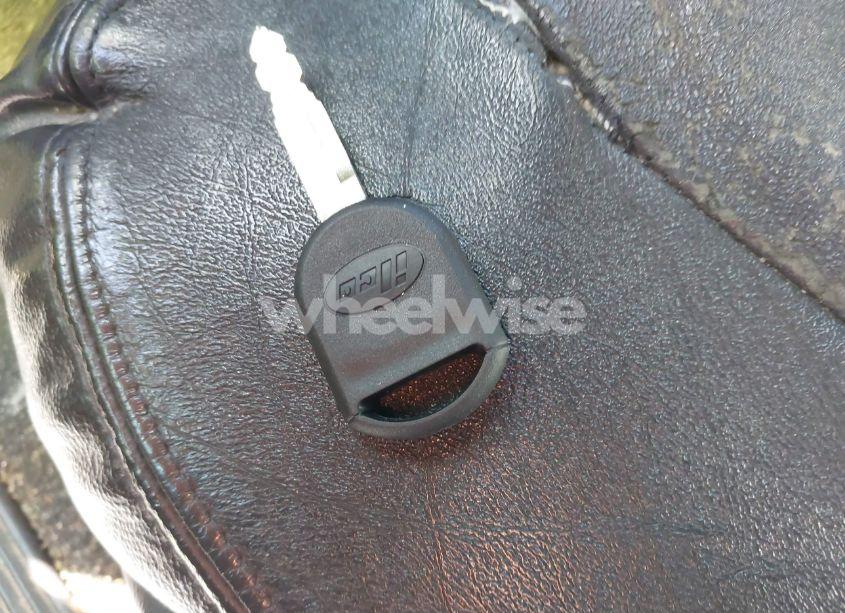 Photo 11 of 2005 Ford Crown VICTORIA LX/LX SPORT (VIN 2FAFP74W95X166416)