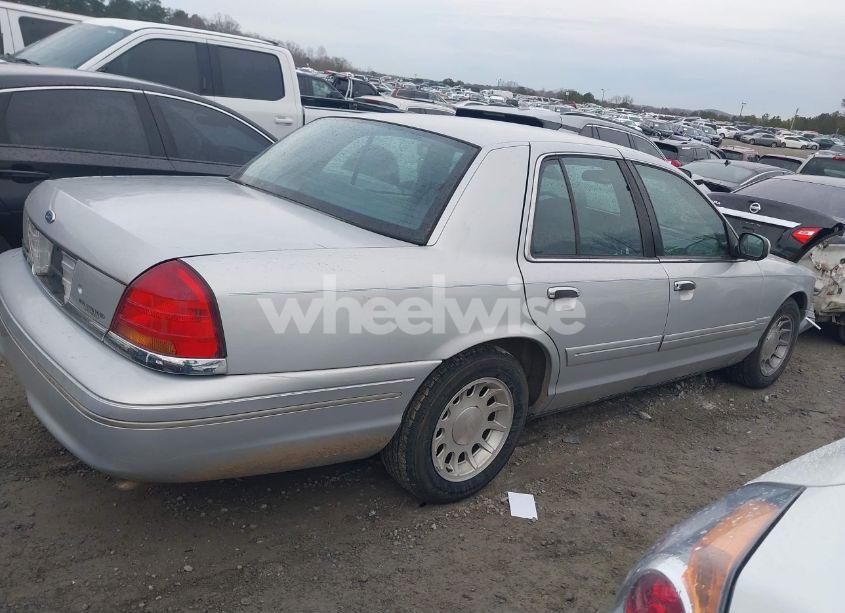 Photo 13 of 1999 Ford Crown VICTORIA LX (VIN 2FAFP74W9XX236645)