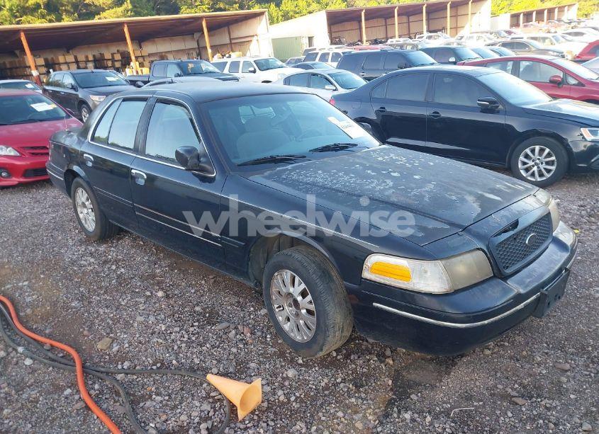 2003 Ford Crown VICTORIA LX (VIN 2FAFP74WX3X136631) main photo