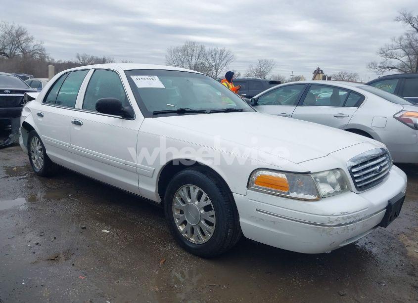 Photo 13 of 2005 Ford Crown VICTORIA LX/LX SPORT (VIN 2FAFP74WX5X105415)