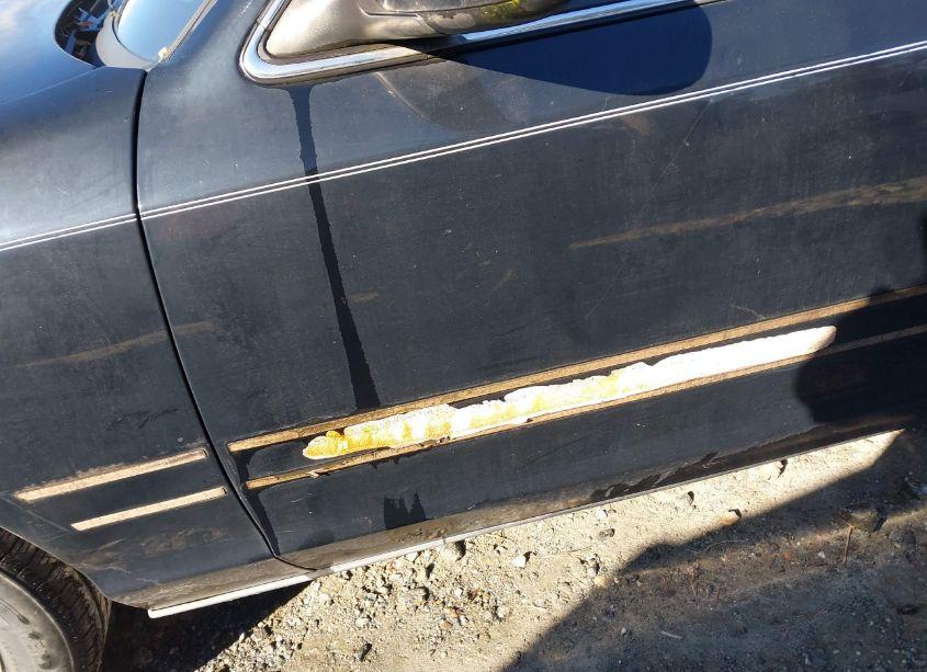 Photo 6 of 1999 Ford Crown VICTORIA LX (VIN 2FAFP74WXXX132732)