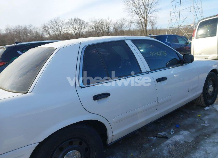 Photo 13 of 2008 Ford Crown VICTORIA POLICE/POLICE INTERCEPTOR (VIN 2FAHP71V08X111880)