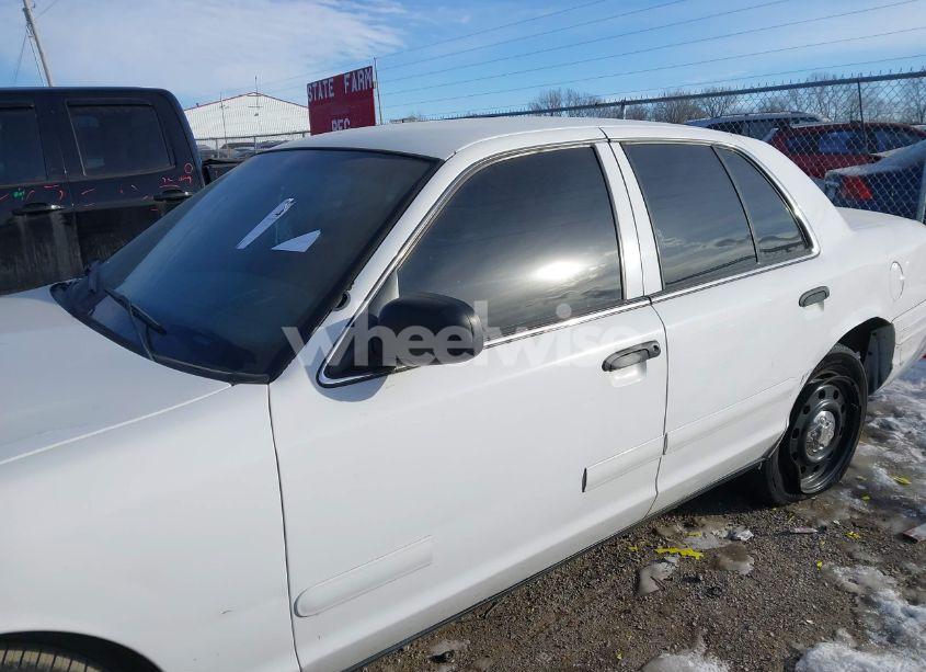 Photo 14 of 2008 Ford Crown VICTORIA POLICE/POLICE INTERCEPTOR (VIN 2FAHP71V08X111880)