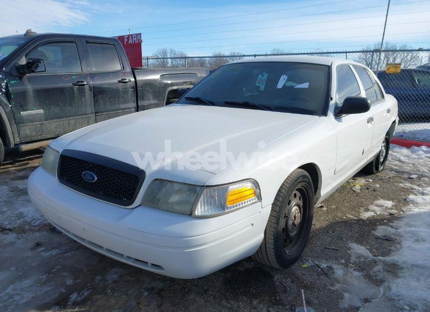 Photo 2 of 2008 Ford Crown VICTORIA POLICE/POLICE INTERCEPTOR (VIN 2FAHP71V08X111880)