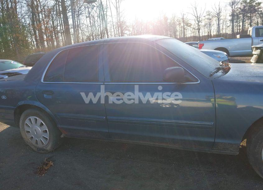 Photo 12 of 2009 Ford Crown VICTORIA POLICE/POLICE INTERCEPTOR (VIN 2FAHP71V09X100704)