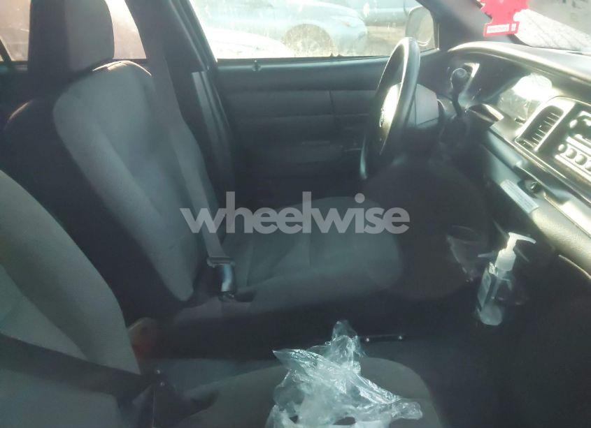 Photo 5 of 2009 Ford Crown VICTORIA POLICE/POLICE INTERCEPTOR (VIN 2FAHP71V09X100704)