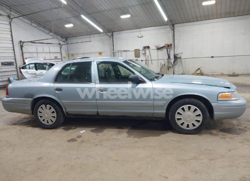 Photo 13 of 2008 Ford Crown VICTORIA (VIN 2FAHP71V28X115879)