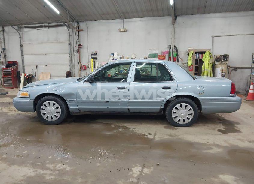 Photo 14 of 2008 Ford Crown VICTORIA (VIN 2FAHP71V28X115879)