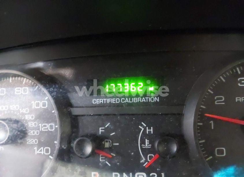 Photo 15 of 2008 Ford Crown VICTORIA (VIN 2FAHP71V28X115879)