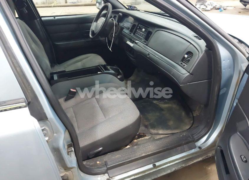 Photo 5 of 2008 Ford Crown VICTORIA (VIN 2FAHP71V28X115879)