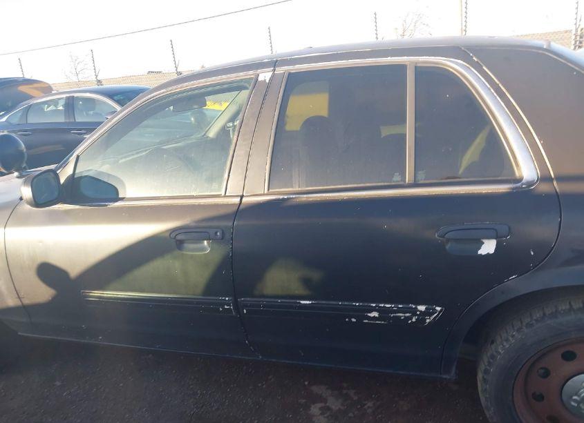 Photo 14 of 2009 Ford Crown VICTORIA POLICE/POLICE INTERCEPTOR (VIN 2FAHP71V39X128514)