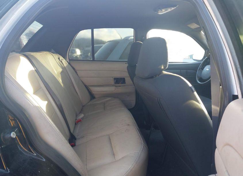 Photo 8 of 2009 Ford Crown VICTORIA POLICE/POLICE INTERCEPTOR (VIN 2FAHP71V39X128514)