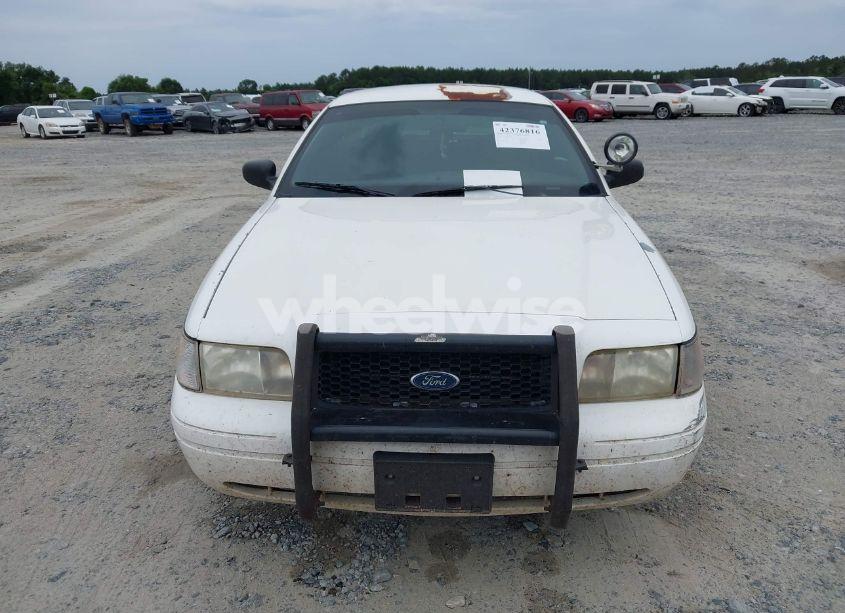 Photo 12 of 2009 Ford Crown VICTORIA POLICE/POLICE INTERCEPTOR (VIN 2FAHP71V39X147936)