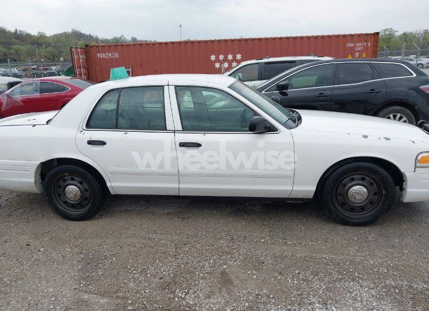 Photo 13 of 2008 Ford Crown VICTORIA POLICE/POLICE INTERCEPTOR (VIN 2FAHP71V48X155882)