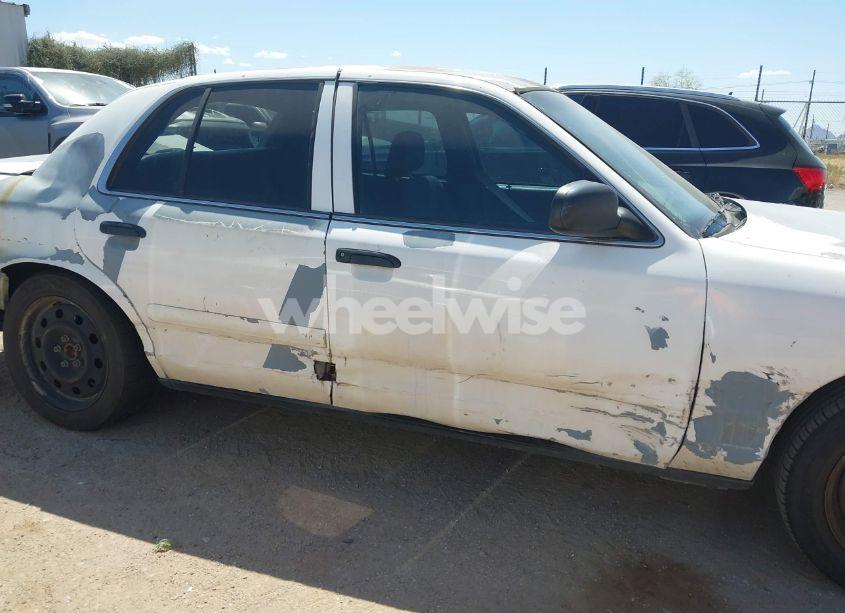 Photo 13 of 2008 Ford Crown VICTORIA POLICE/POLICE INTERCEPTOR (VIN 2FAHP71V48X172634)