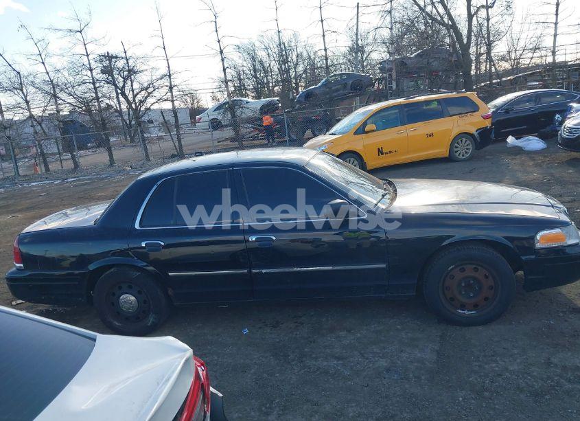 Photo 13 of 2009 Ford Crown VICTORIA POLICE/POLICE INTERCEPTOR (VIN 2FAHP71V59X103016)