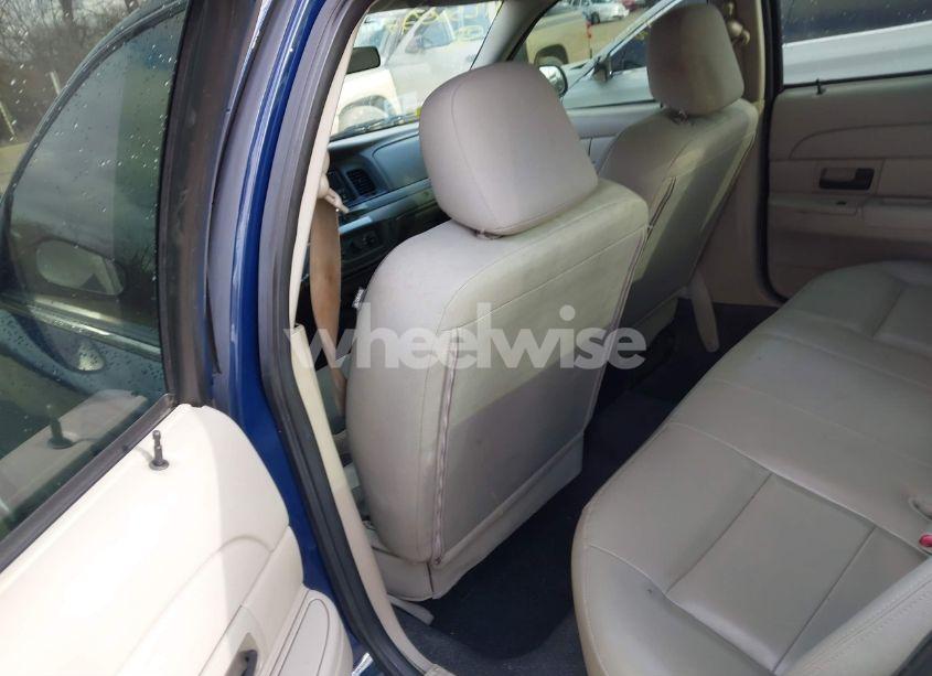 Photo 8 of 2009 Ford Crown VICTORIA POLICE/POLICE INTERCEPTOR (VIN 2FAHP71V69X129012)