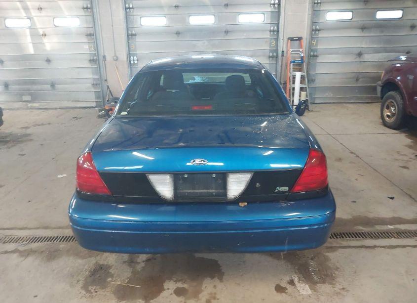 Photo 16 of 2009 Ford Crown VICTORIA POLICE/POLICE INTERCEPTOR (VIN 2FAHP71V69X145632)