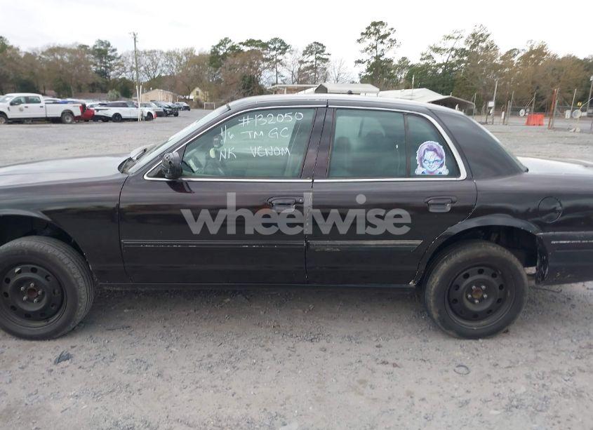 Photo 14 of 2009 Ford Crown VICTORIA (VIN 2FAHP71V79X132050)