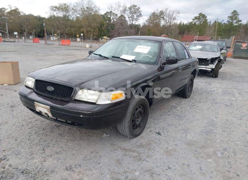 Photo 2 of 2009 Ford Crown VICTORIA (VIN 2FAHP71V79X132050)