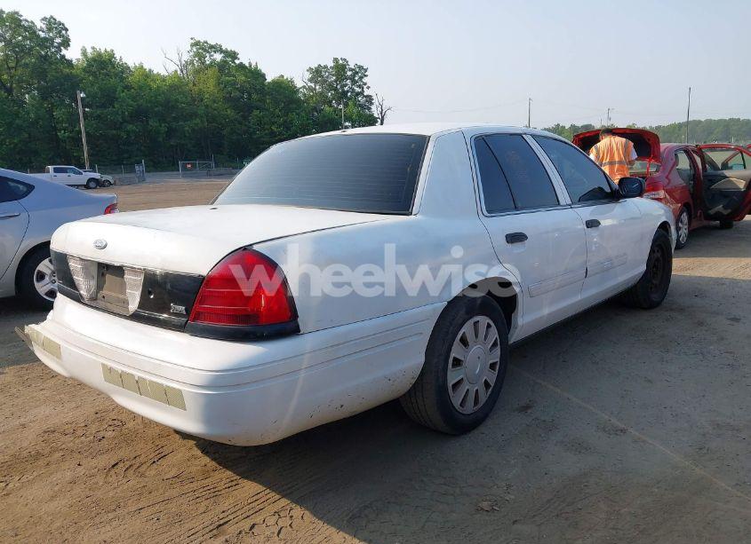 Photo 4 of 2009 Ford Crown VICTORIA POLICE/POLICE INTERCEPTOR (VIN 2FAHP71V79X142660)