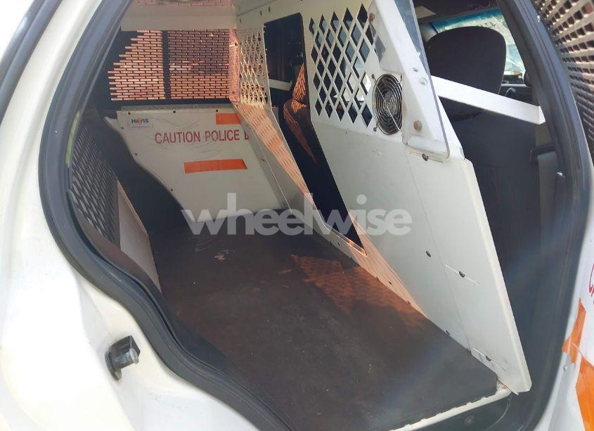 Photo 8 of 2009 Ford Crown VICTORIA POLICE/POLICE INTERCEPTOR (VIN 2FAHP71V79X142660)