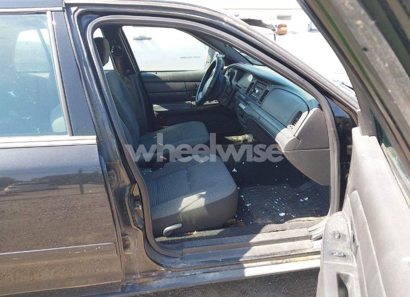 Photo 5 of 2008 Ford Crown VICTORIA POLICE/POLICE INTERCEPTOR (VIN 2FAHP71V88X125929)