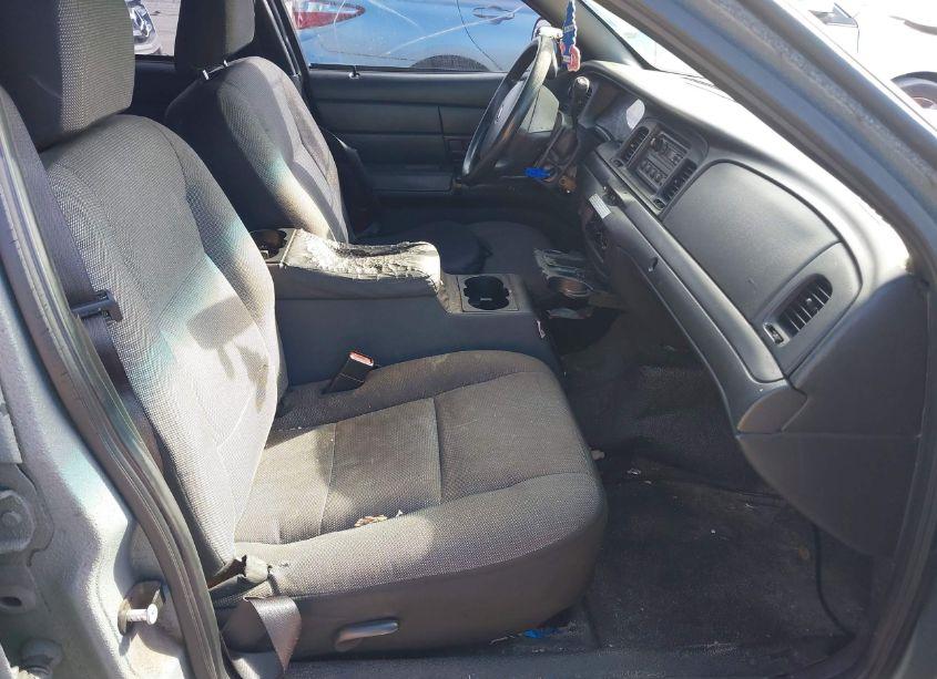Photo 5 of 2008 Ford Crown VICTORIA POLICE/POLICE INTERCEPTOR (VIN 2FAHP71V88X135778)
