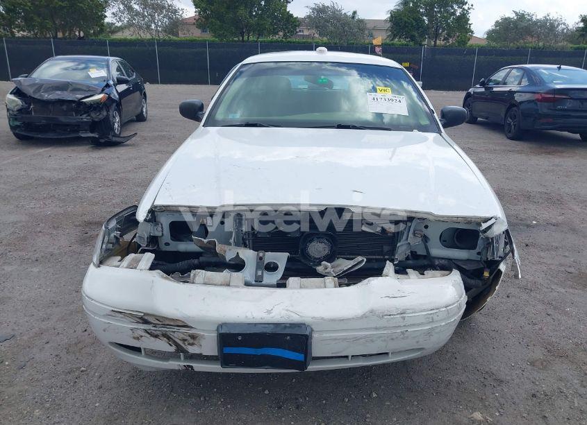 Photo 12 of 2009 Ford Crown VICTORIA POLICE/POLICE INTERCEPTOR (VIN 2FAHP71V99X149206)