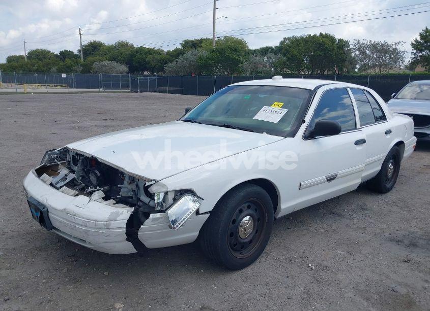 Photo 2 of 2009 Ford Crown VICTORIA POLICE/POLICE INTERCEPTOR (VIN 2FAHP71V99X149206)