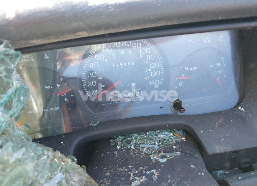 Photo 7 of 2005 Ford Crown VICTORIA POLICE (VIN 2FAHP71W05X102617)