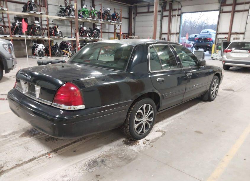 Photo 4 of 2007 Ford Crown VICTORIA POLICE/POLICE INTERCEPTOR (VIN 2FAHP71W07X102152)