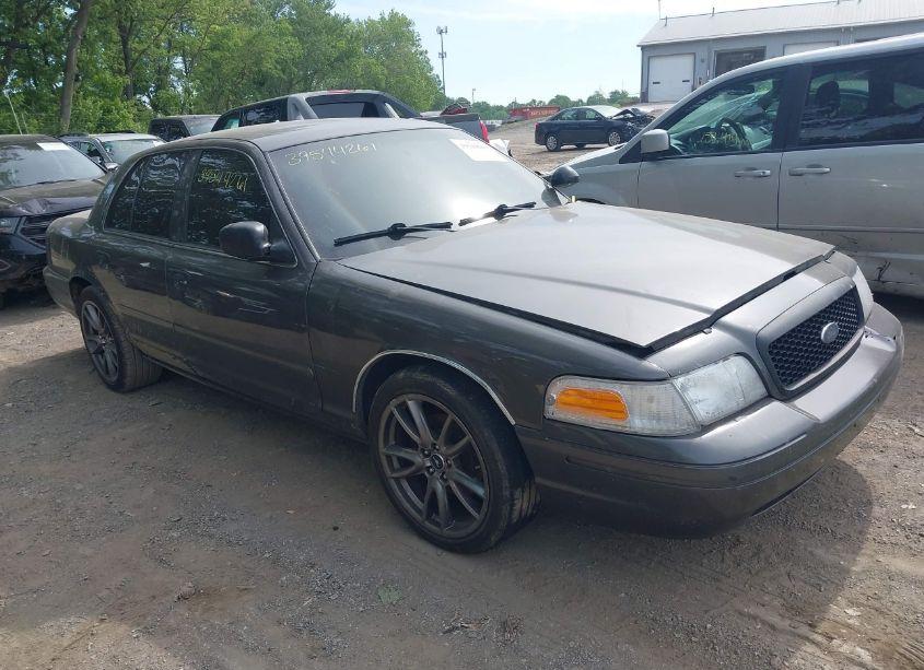 2004 Ford Crown VICTORIA POLICE (VIN 2FAHP71W24X134810) main photo