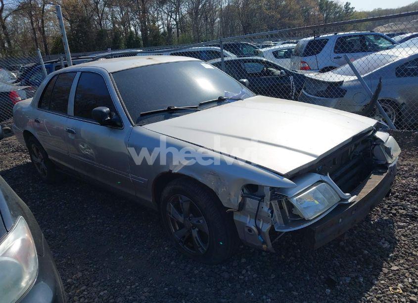 2004 Ford Crown VICTORIA POLICE (VIN 2FAHP71W34X181974) main photo
