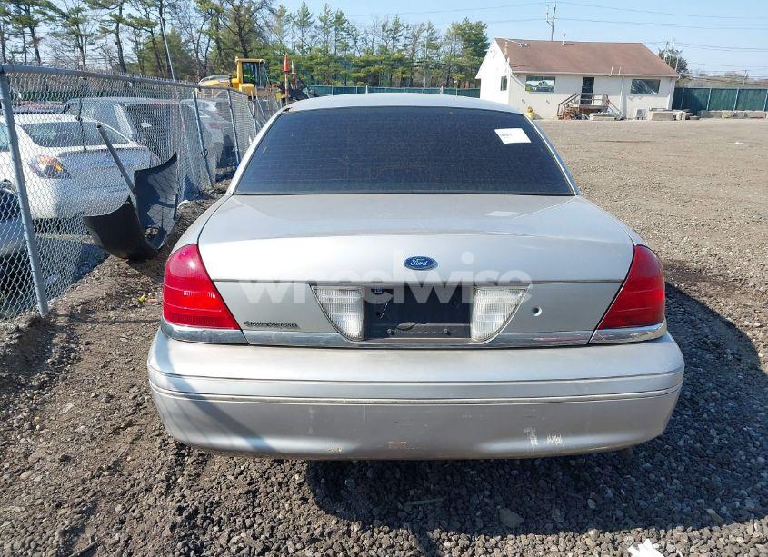 Photo 16 of 2004 Ford Crown VICTORIA POLICE (VIN 2FAHP71W34X181974)