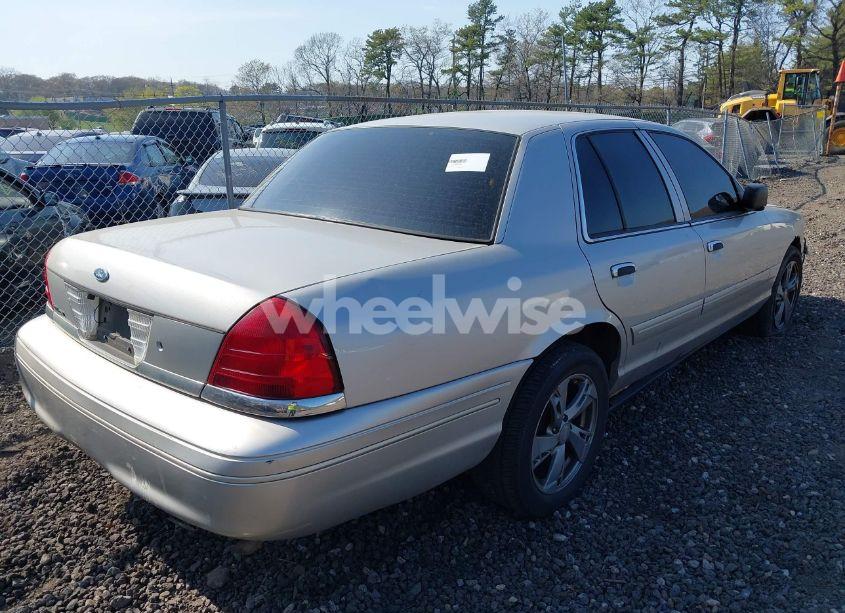 Photo 4 of 2004 Ford Crown VICTORIA POLICE (VIN 2FAHP71W34X181974)